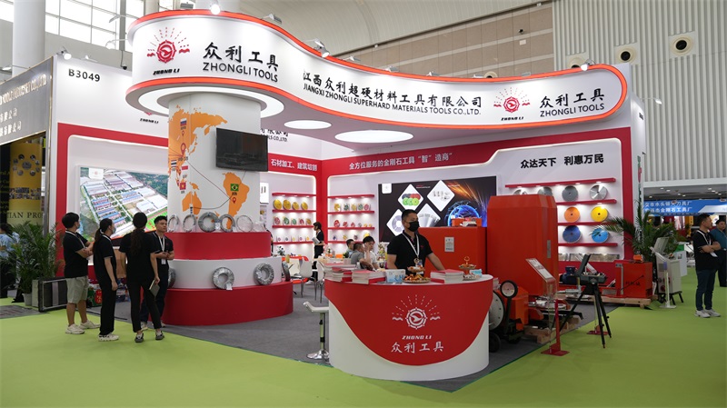 聚焦精彩的會(huì)展，聚焦完美的專(zhuān)業(yè)
